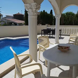 https://casa-amb-piscina-privada.topcostabravahotels.com