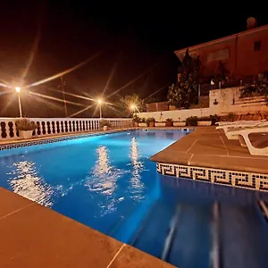 https://magnifica-villa-con-piscina-vicina-alle-spiagge.catalonia-hotels.com